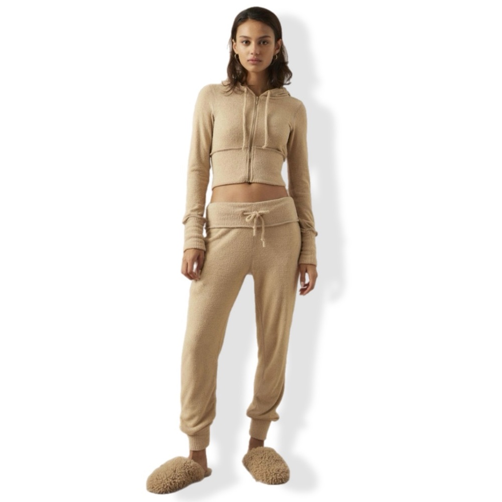 Out From Under Harper Boucle Joggers and zip up